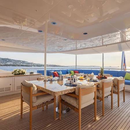 Trackside Superyacht Vip - Tiamat Botel Monte Carlo